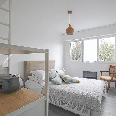 Appt Agreable Avec Balcon Au Sud-ouest De Apartamento Caen