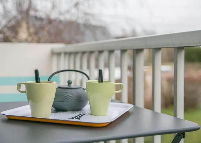 Апартаменты Appt Agreable Avec Balcon Au Sud-ouest De *