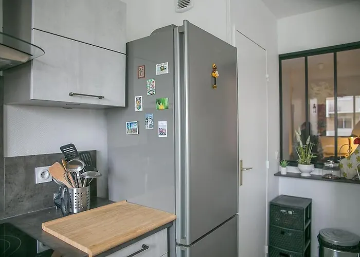 Апартаменты Appt Agreable Avec Balcon Au Sud-ouest De